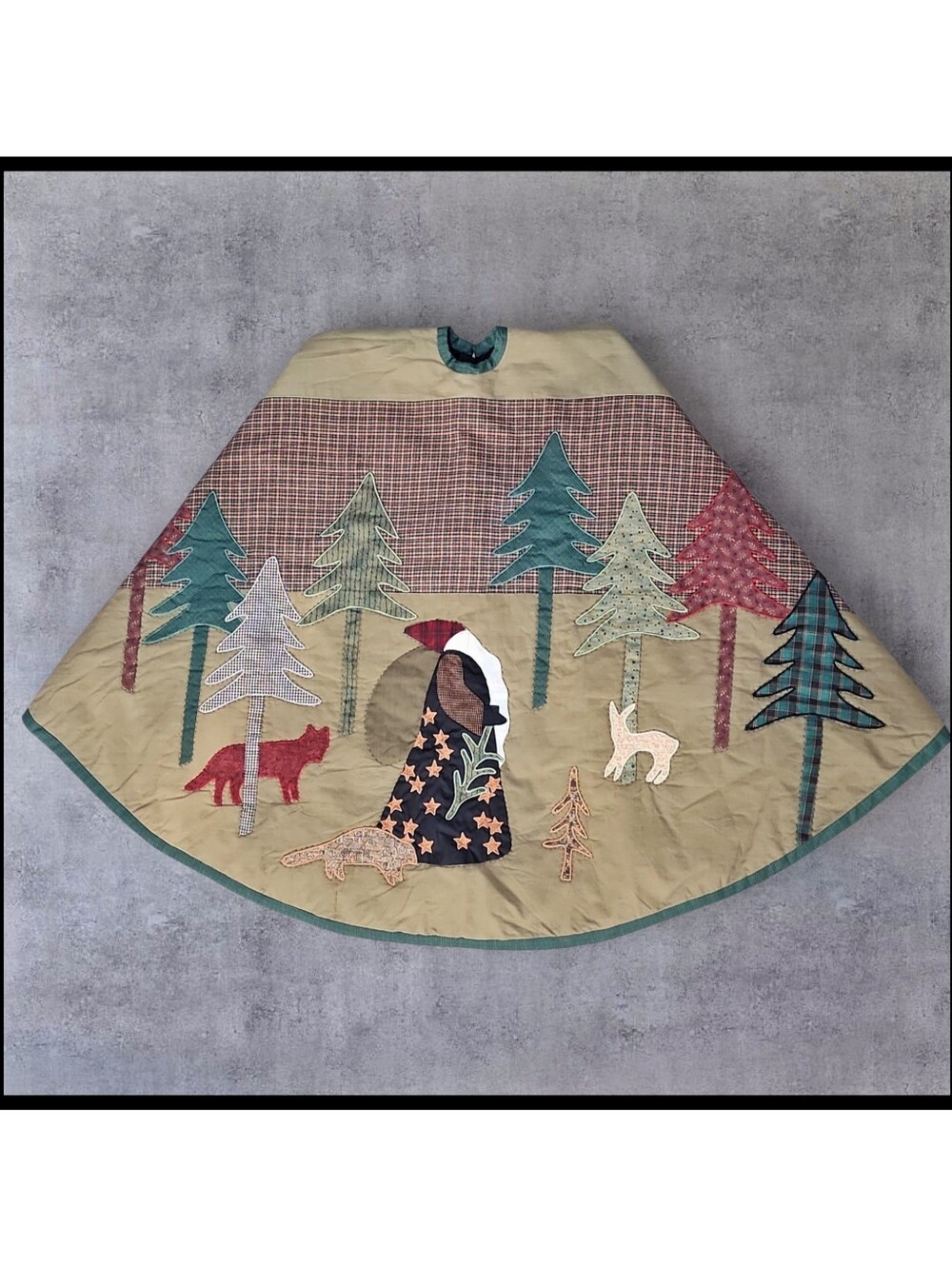 House Of Hatten Vintage Holiday Tree Skirt Woodland Father Christmas Earth Tones